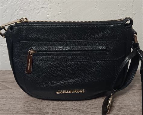 Michael Kors 30s6gjqm2l Julia Medium Messenger Black